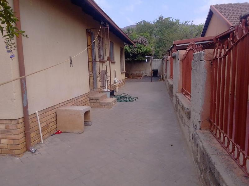 3 Bedroom Property for Sale in Tlhabane West North West